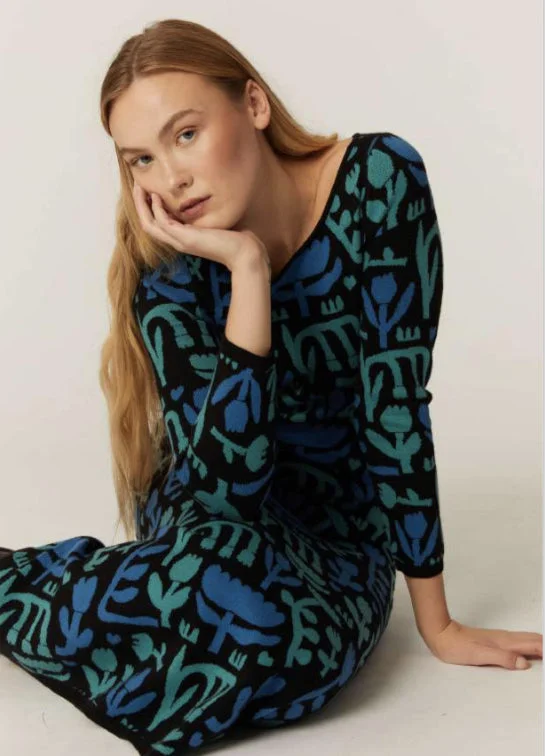 Abstract Tulip Sweater Dress