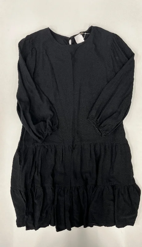 Dress Casual Short By Shinestar  Size: S