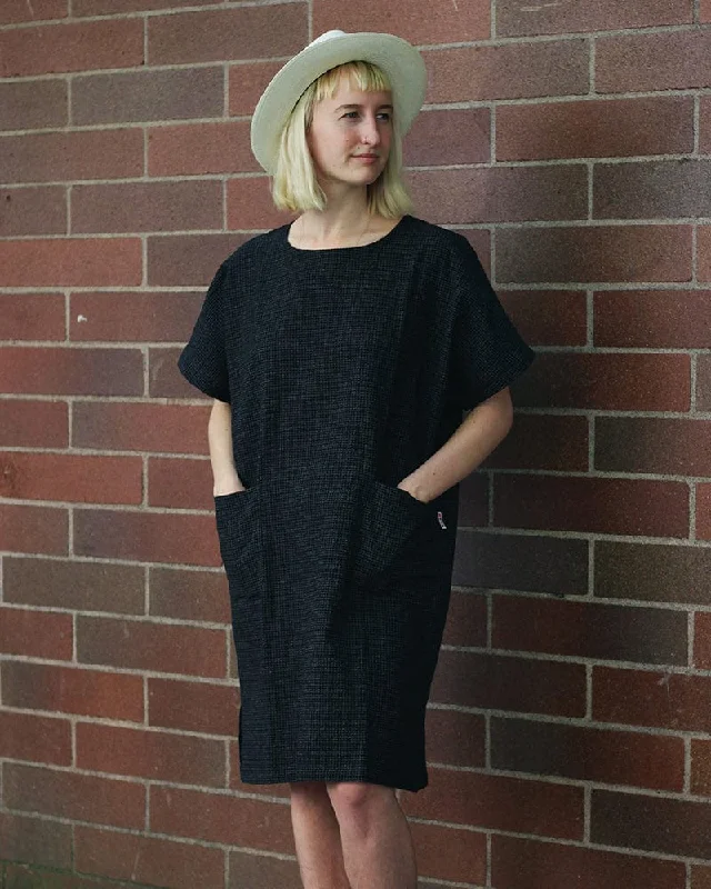 ToK Pocket Dress, Oversized, Small Grid