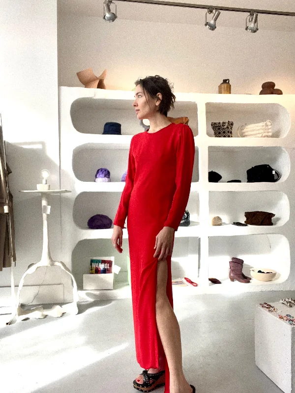 red. dress. OSCAR DE LA RENTA. silk.