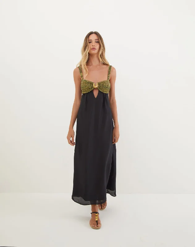 Aria Long Dress - Black Maxi Flowy Bohemian