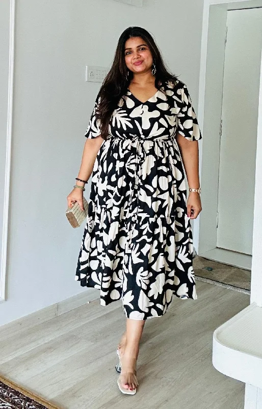 Cactus Print Dress With Waist Tie sweetheart Neckline Romantic