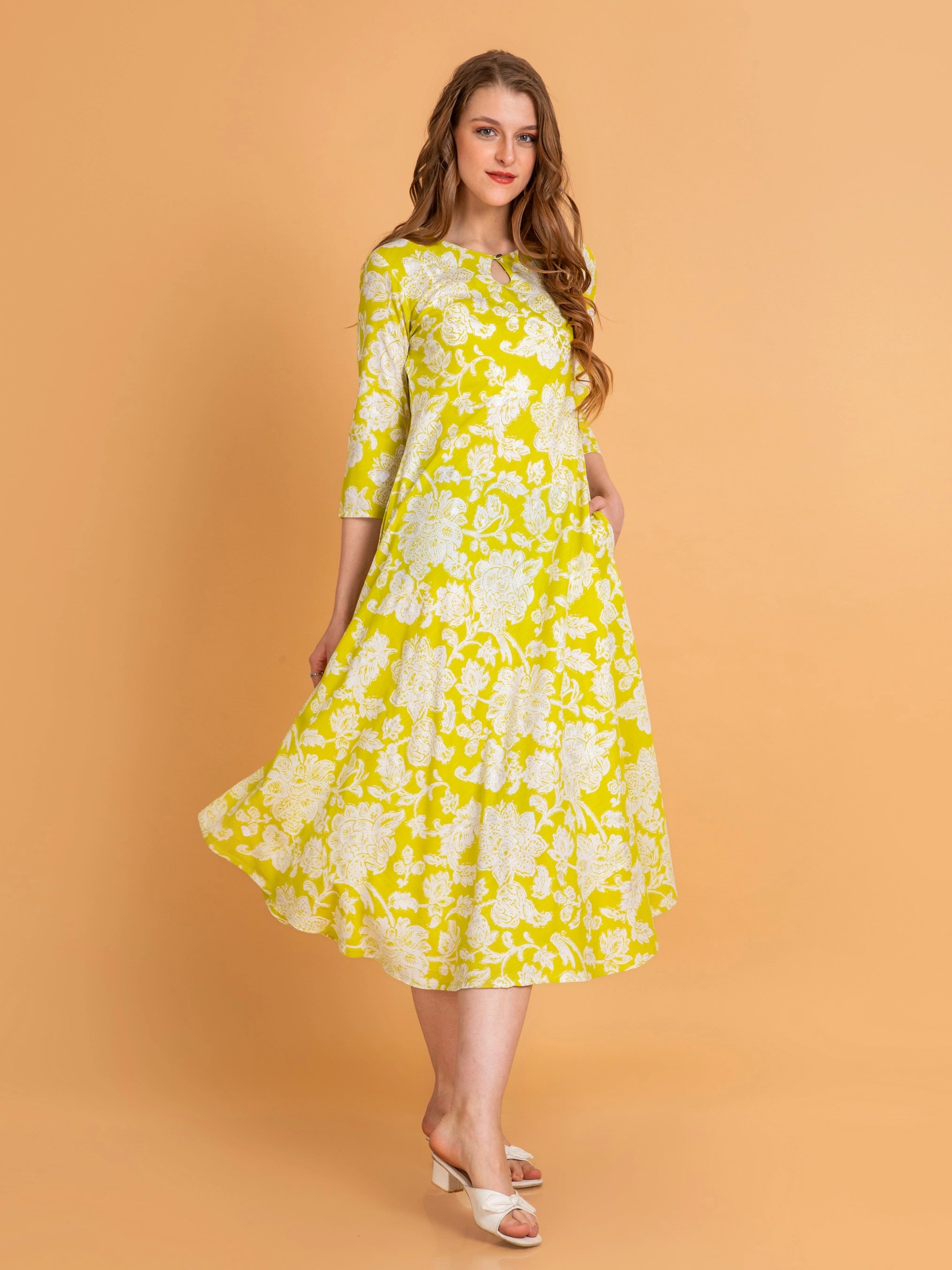LEMON YELLOW